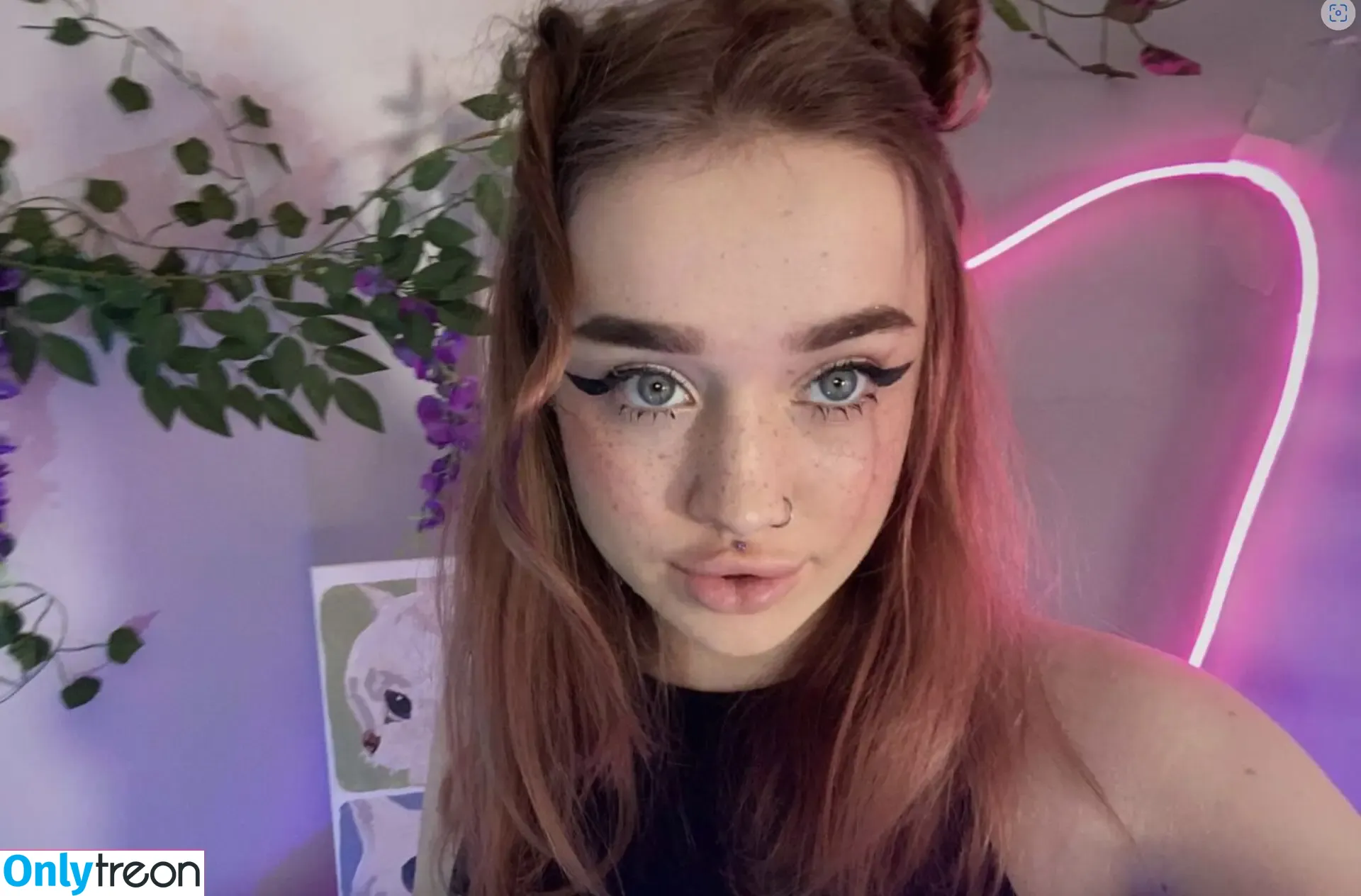 Fiona_powerpuff nude photo #0001 (fiops_w)