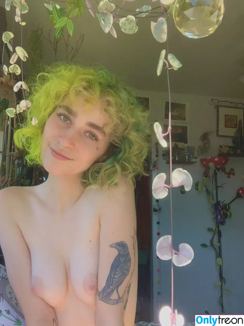 Fiona Sprouts nude photo #0085 (faerieberriez / fifisprouts / fionasprouts99)