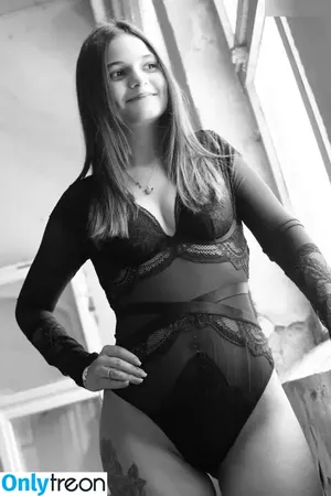 FireFarmFranzi nude photo #0045