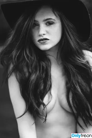 firewlkwme / Isabel / aircooled_girlz nude photo #0002