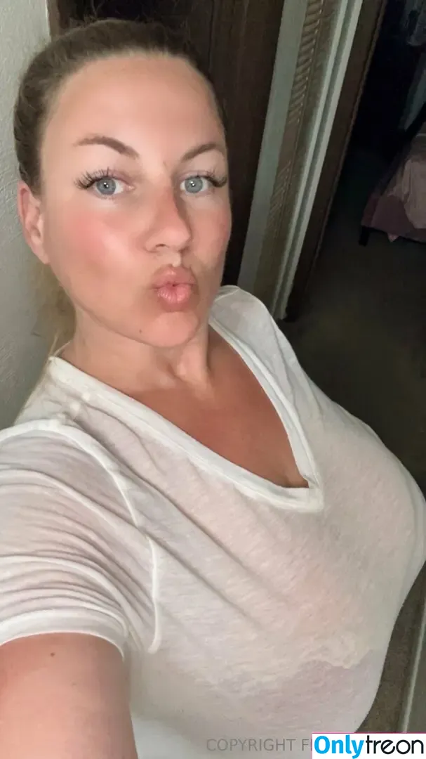 firstmilfmate nude photo #0081 (milfi1710)