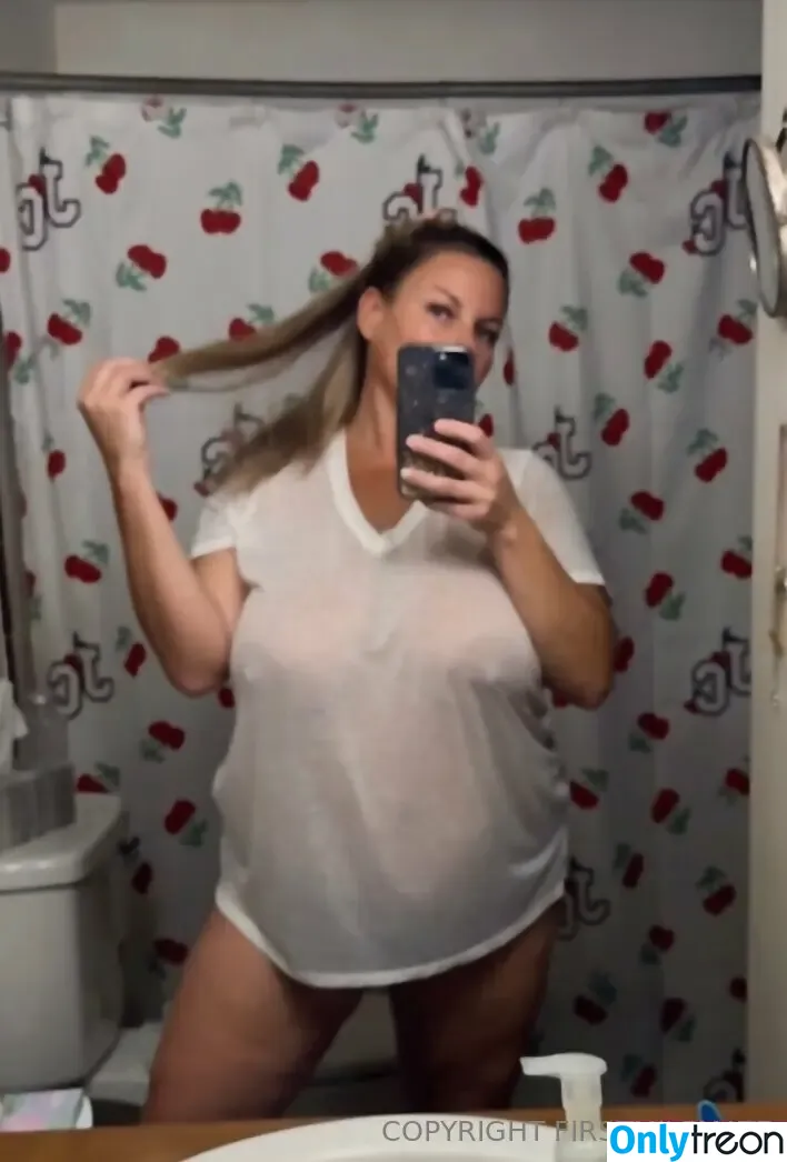 firstmilfmate nude photo #0082 (milfi1710)