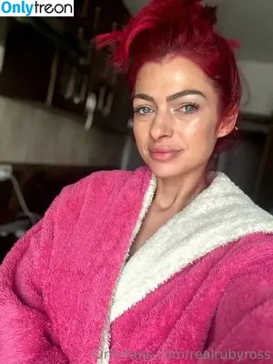 Fit Readhead Ruby / rubyhotross / therubywitch82 nude photo #0031
