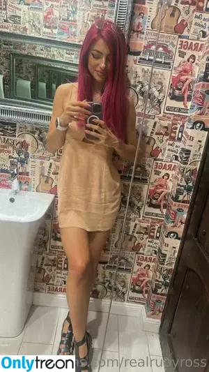 Fit Readhead Ruby / rubyhotross / therubywitch82 nude photo #0032