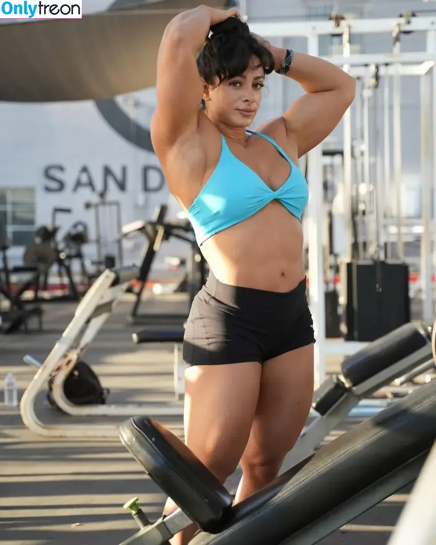 Fit Ronnie nude photo #0023 (Ranya M Dally / fitronnie / ranyamdally)