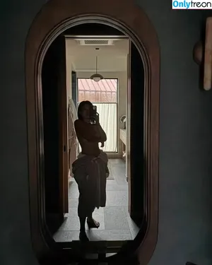  nude photo #0006