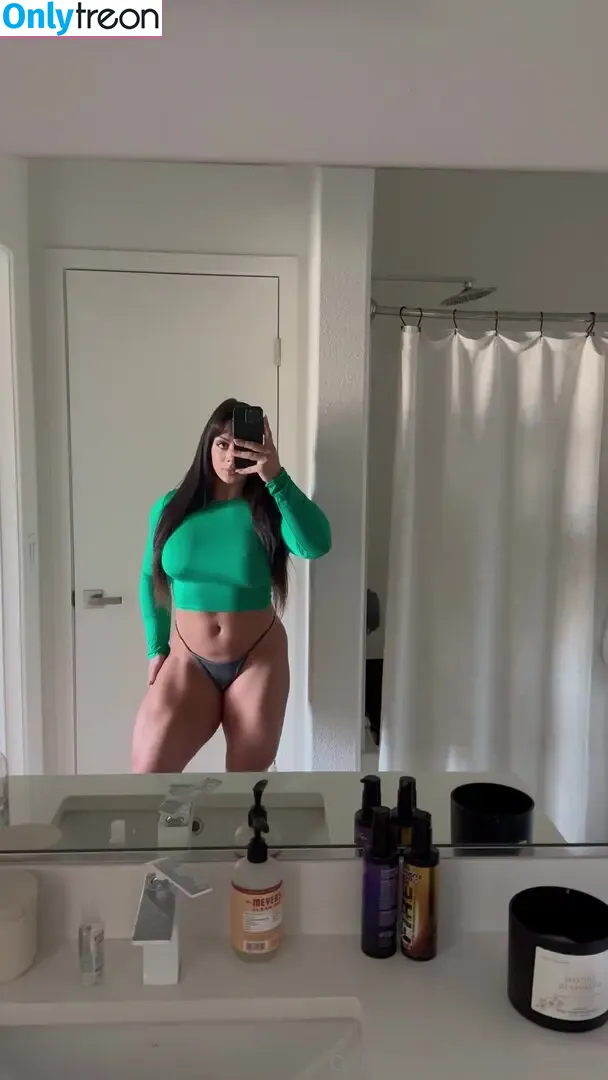 fitronniexo голая photo #0013 (fitbunni.xo)