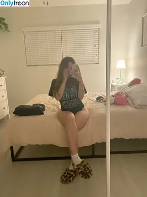 fivestarbltch / fivestarbitch.co nude photo #0004