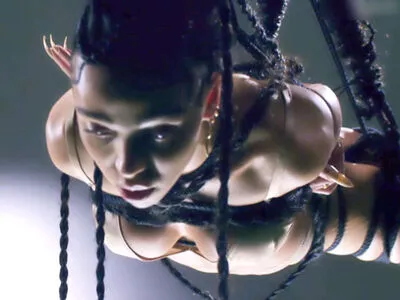 FKA Twigs / FKAtwigs / febbytwigs фото голая #0129