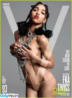 FKA Twigs / FKAtwigs nude photo #0394