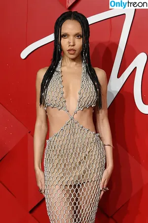 FKA Twigs / FKAtwigs nude photo #0420