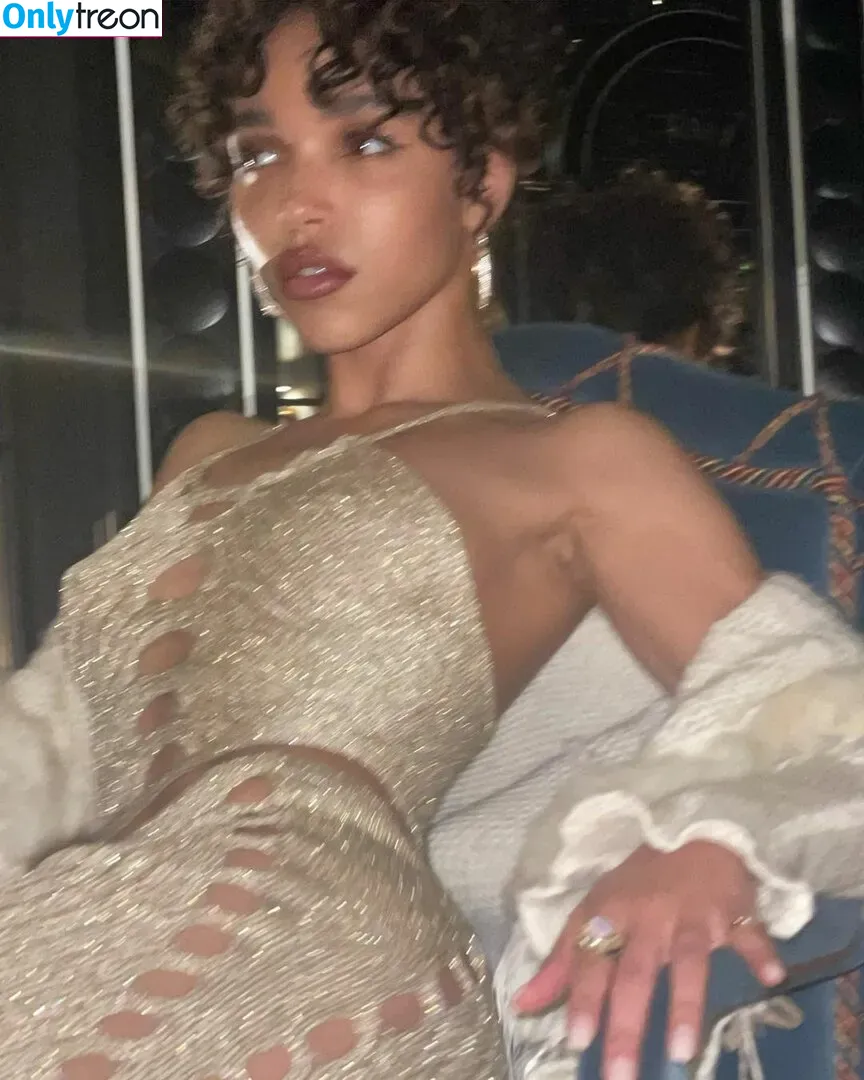 FKA Twigs nude photo #0002 (FKAtwigs / febbytwigs)