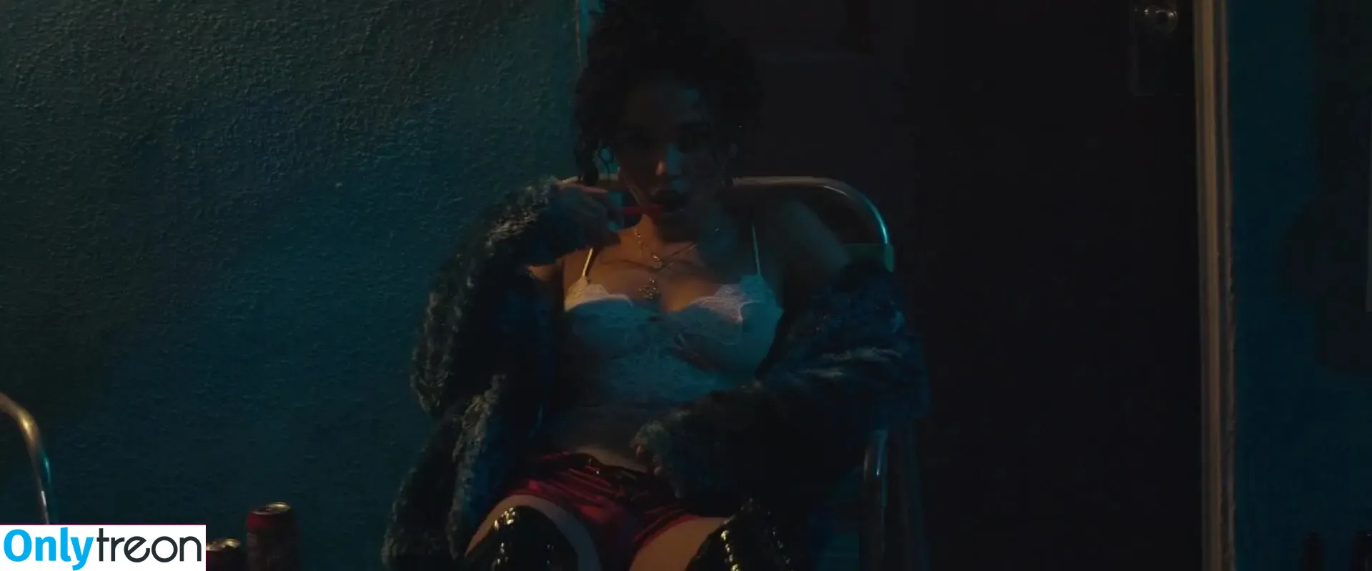 FKA Twigs nude photo #0416 (FKAtwigs)