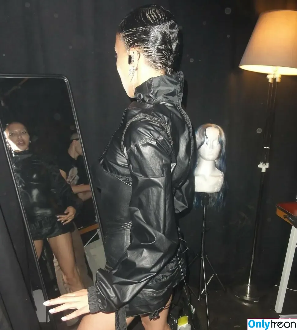 FKA Twigs nude photo #0426 (FKAtwigs)