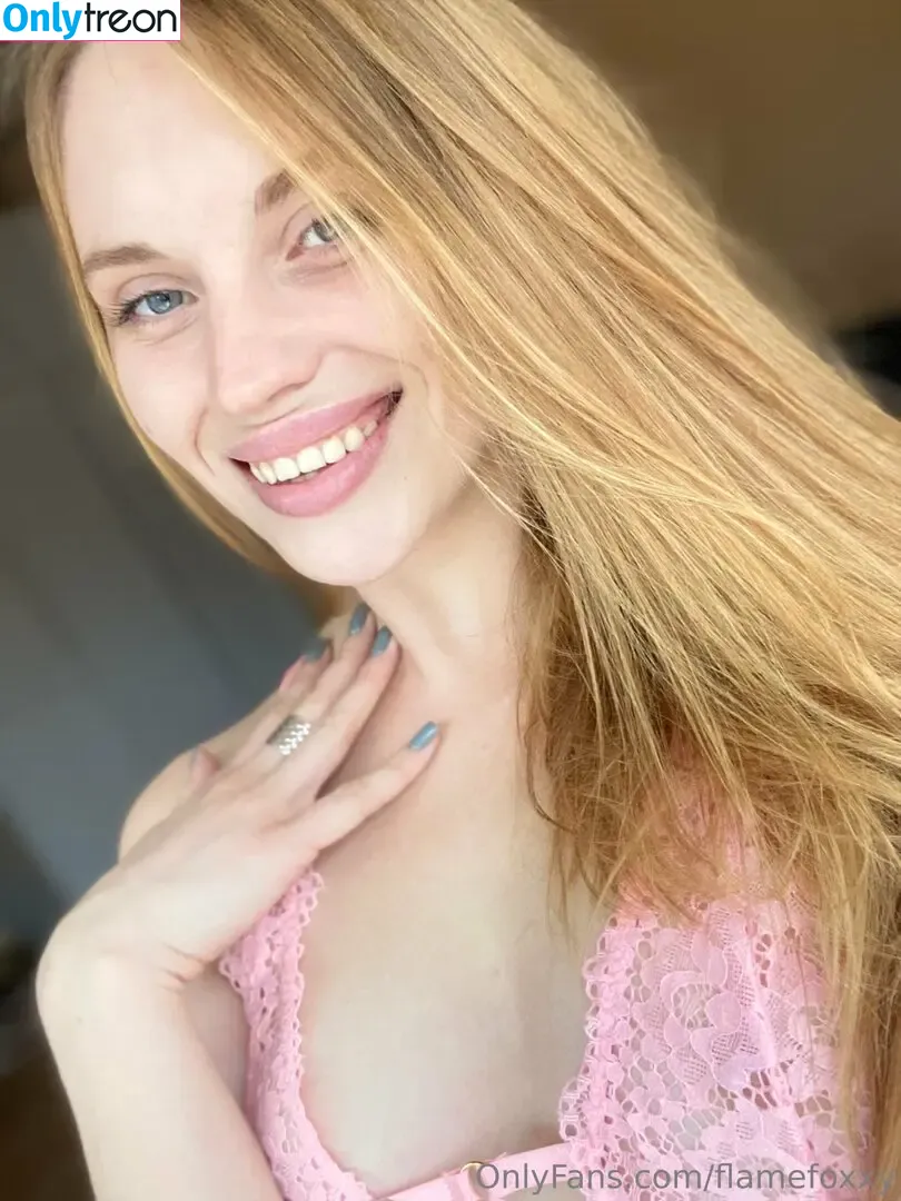 flamefoxxy nude photo #0013 (flamefoxxy)