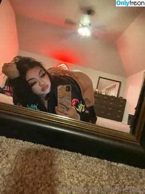  nude photo #0002