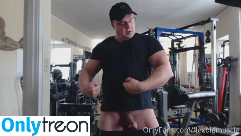 flexbigmuscle голая photo #0028 (flexbigmuscle)