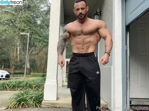 flexcash4 / phil_moreland nude photo #0003
