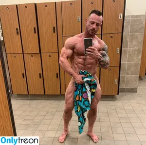 flexcash4 / phil_moreland nude photo #0006