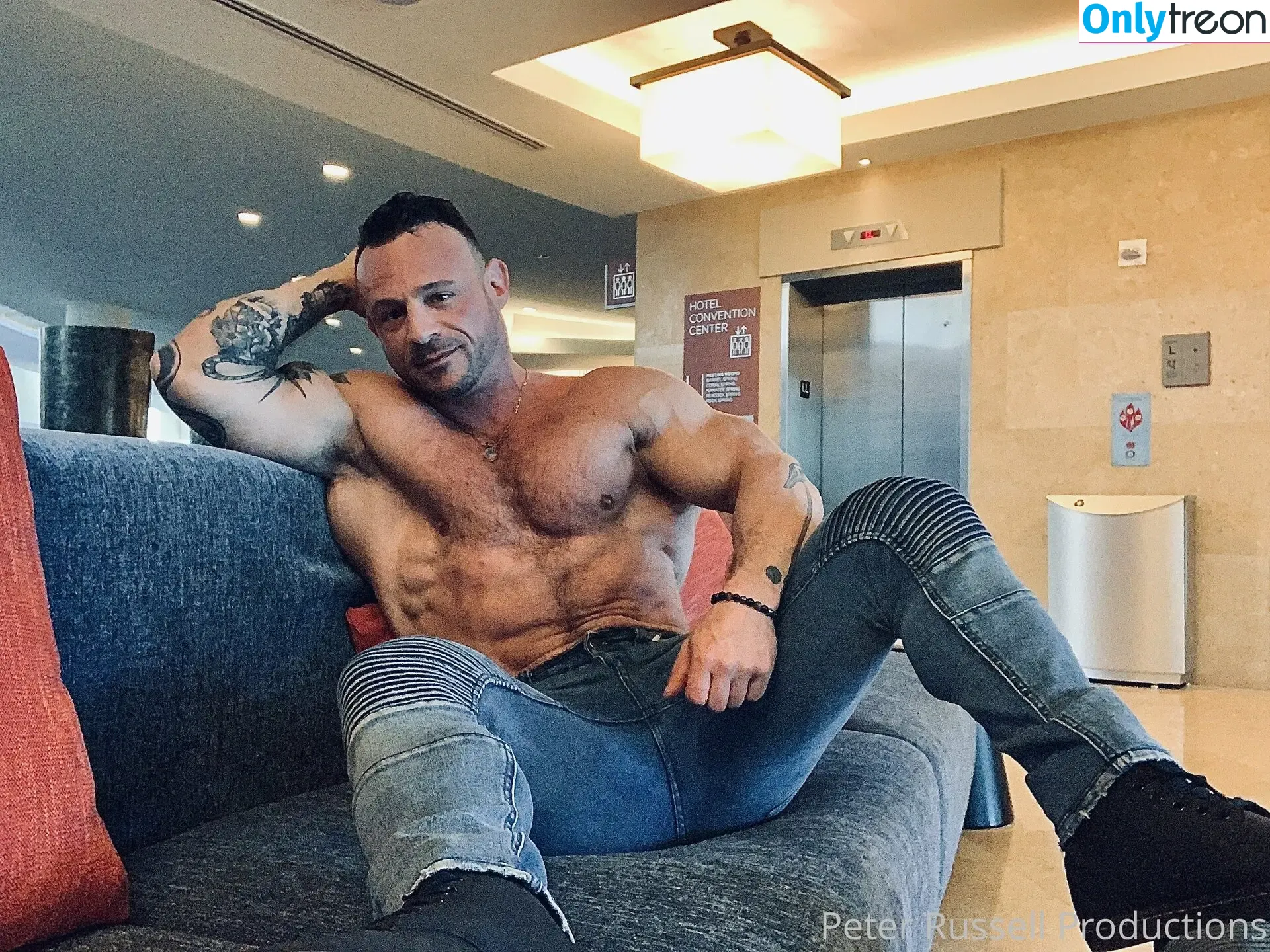 flexcash4 nude photo #0032 (phil_moreland)