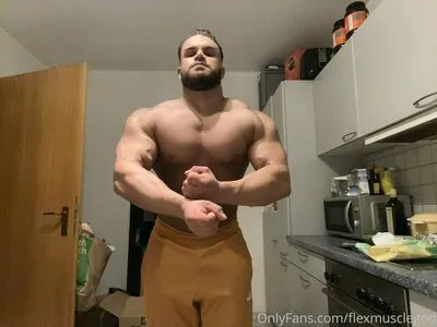 flexmusclegod / jf_muscle_god nude photo #0002