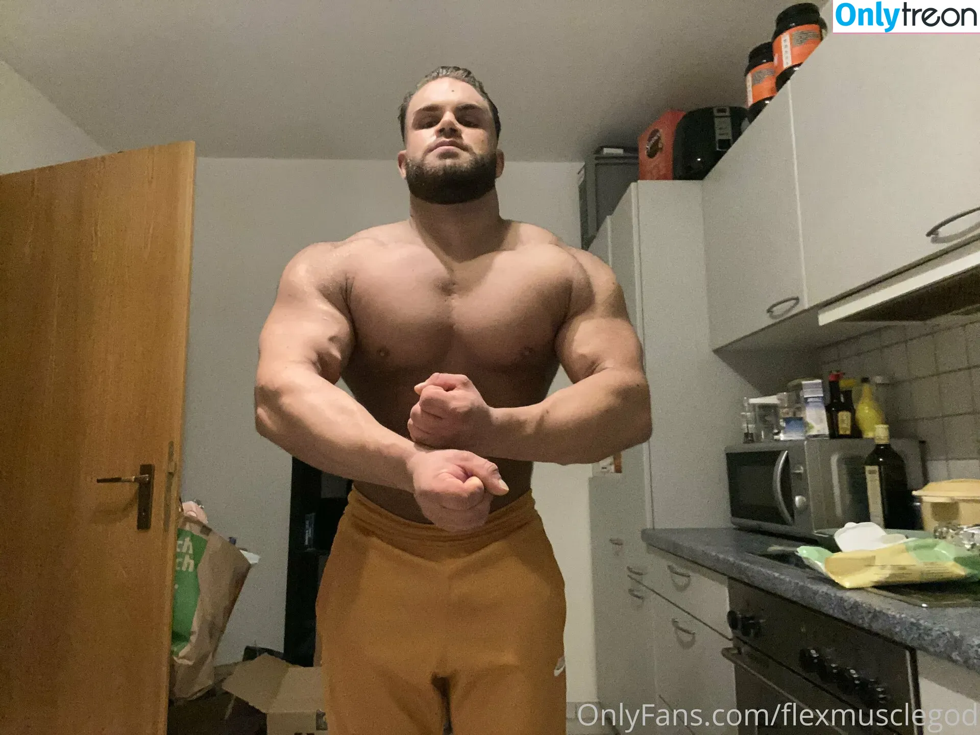 flexmusclegod nude photo #0002 (jf_muscle_god)