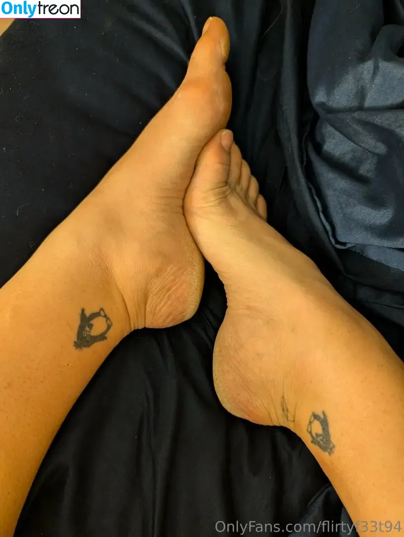 flirtyf33t94 nude photo #0058 (peanutbutterandjellyaddict)