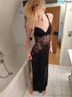 florainetheenby / flora_the_fae nude photo #0021