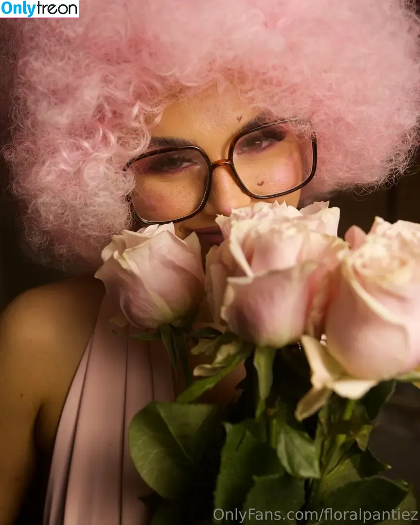 floralpantiez nude photo #0035 (floralpantiez)