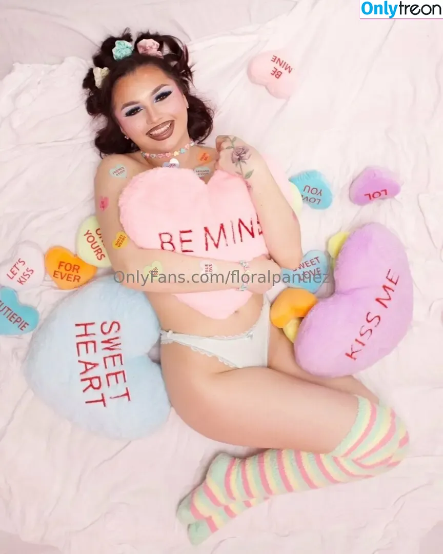 floralpantiez nude photo #0040 (floralpantiez)