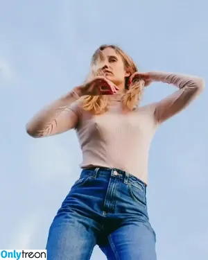 Florence Arnold / flofloarnold фото голая #0002