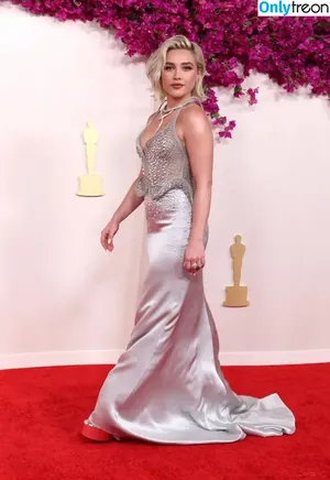 Florence Pugh / florencepugh фото голая #1252