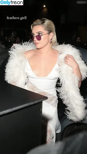 Florence Pugh / florencepugh фото голая #1422