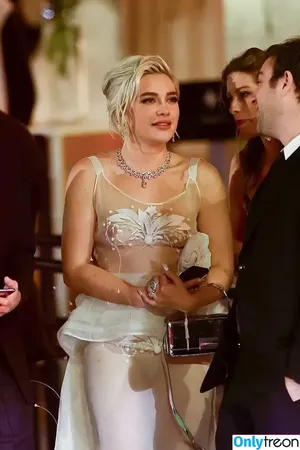 Florence Pugh / florencepugh фото голая #1495
