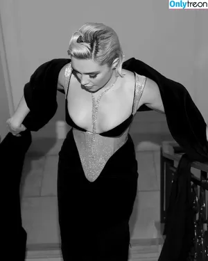Florence Pugh / florencepugh фото голая #1564