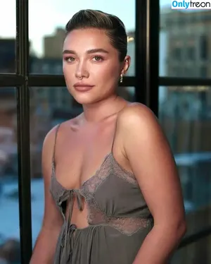 Florence Pugh / florencepugh nude photo #1628