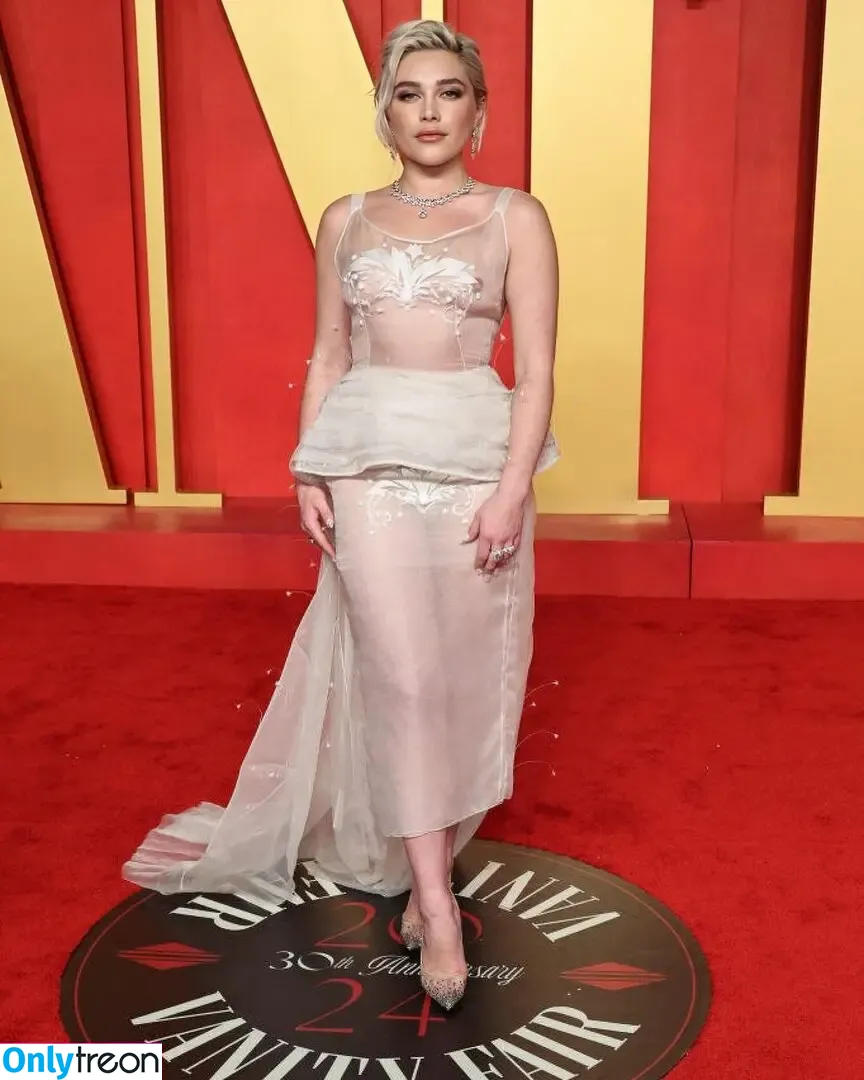 Florence Pugh голая photo #1198 (florencepugh)