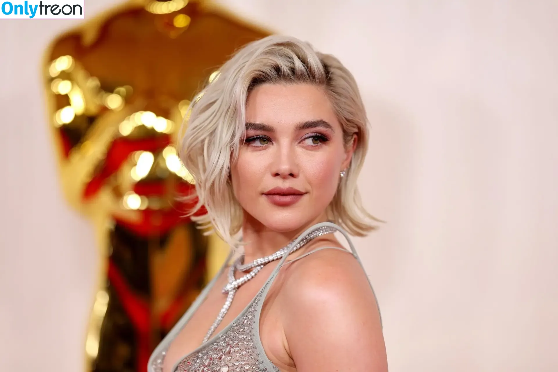 Florence Pugh nude photo #1210 (florencepugh)