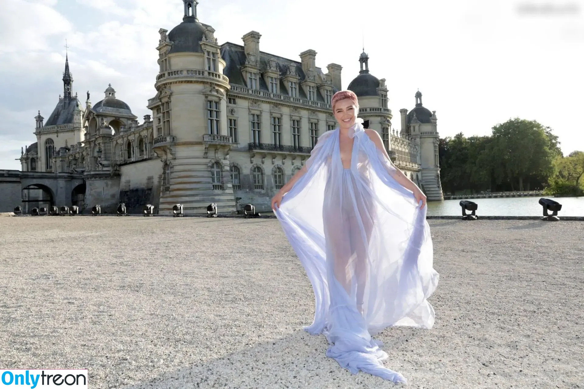 Florence Pugh голая photo #1284 (florencepugh)