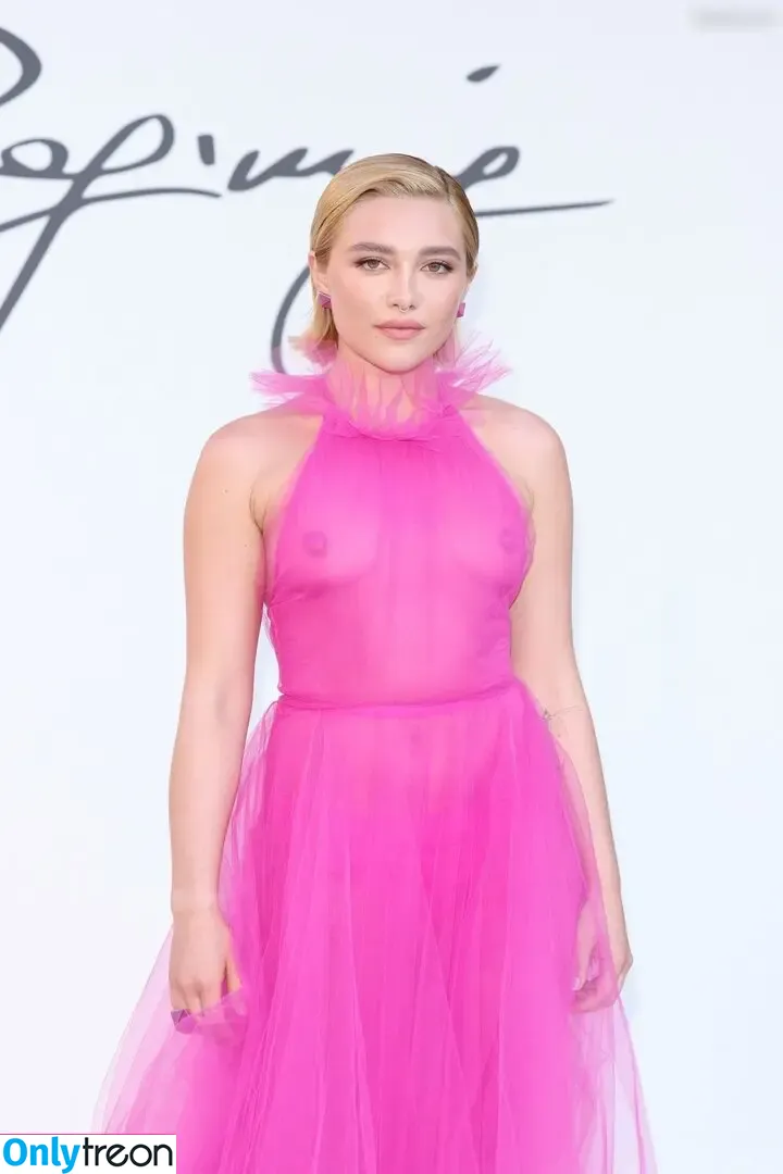 Florence Pugh nude photo #1318 (florencepugh)