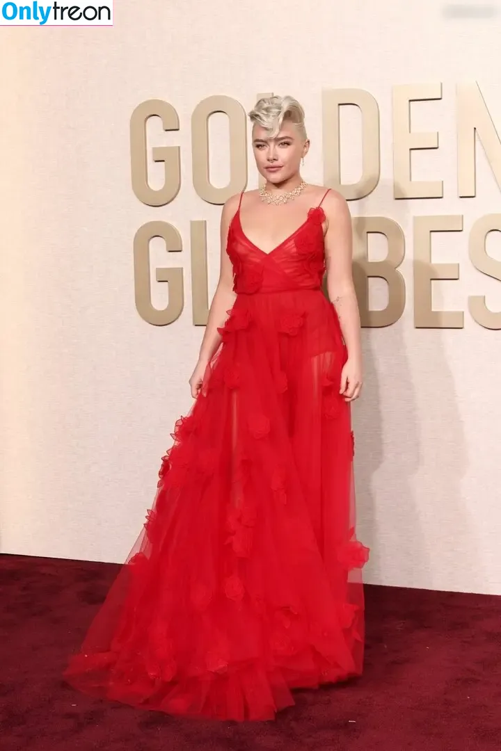 Florence Pugh голая photo #1409 (florencepugh)