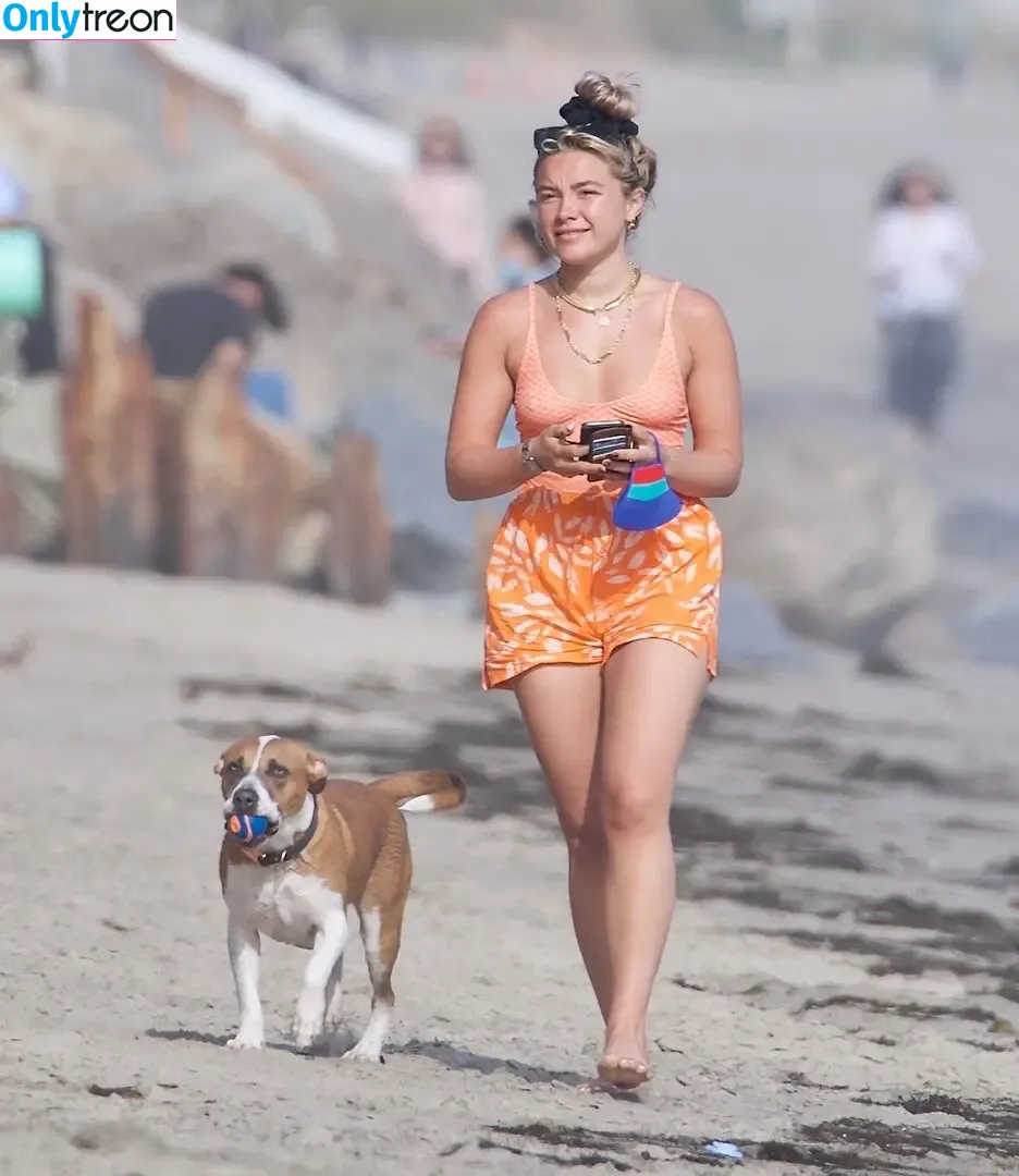 Florence Pugh nude photo #1435 (florencepugh)
