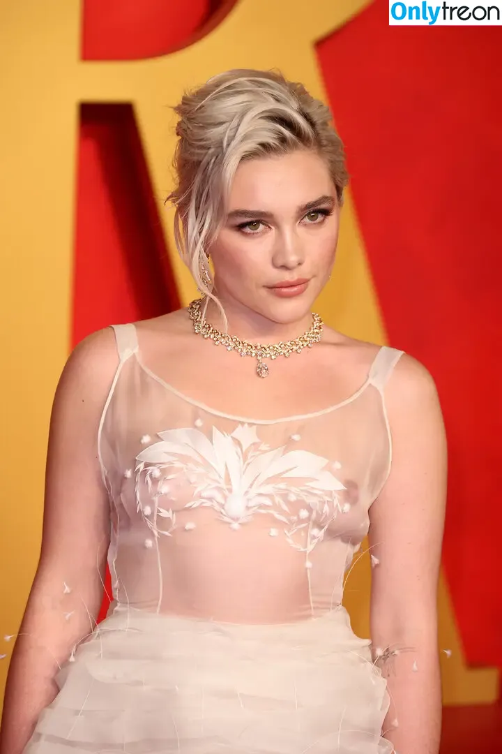 Florence Pugh nude photo #1472 (florencepugh)
