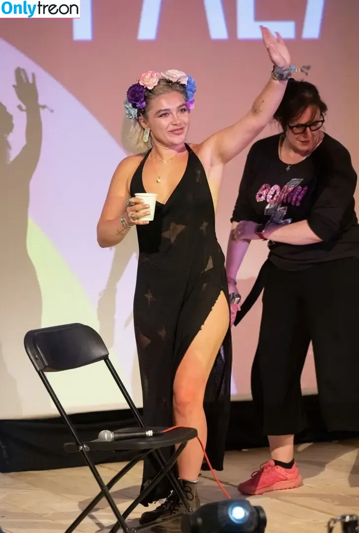 Florence Pugh голая photo #1505 (florencepugh)