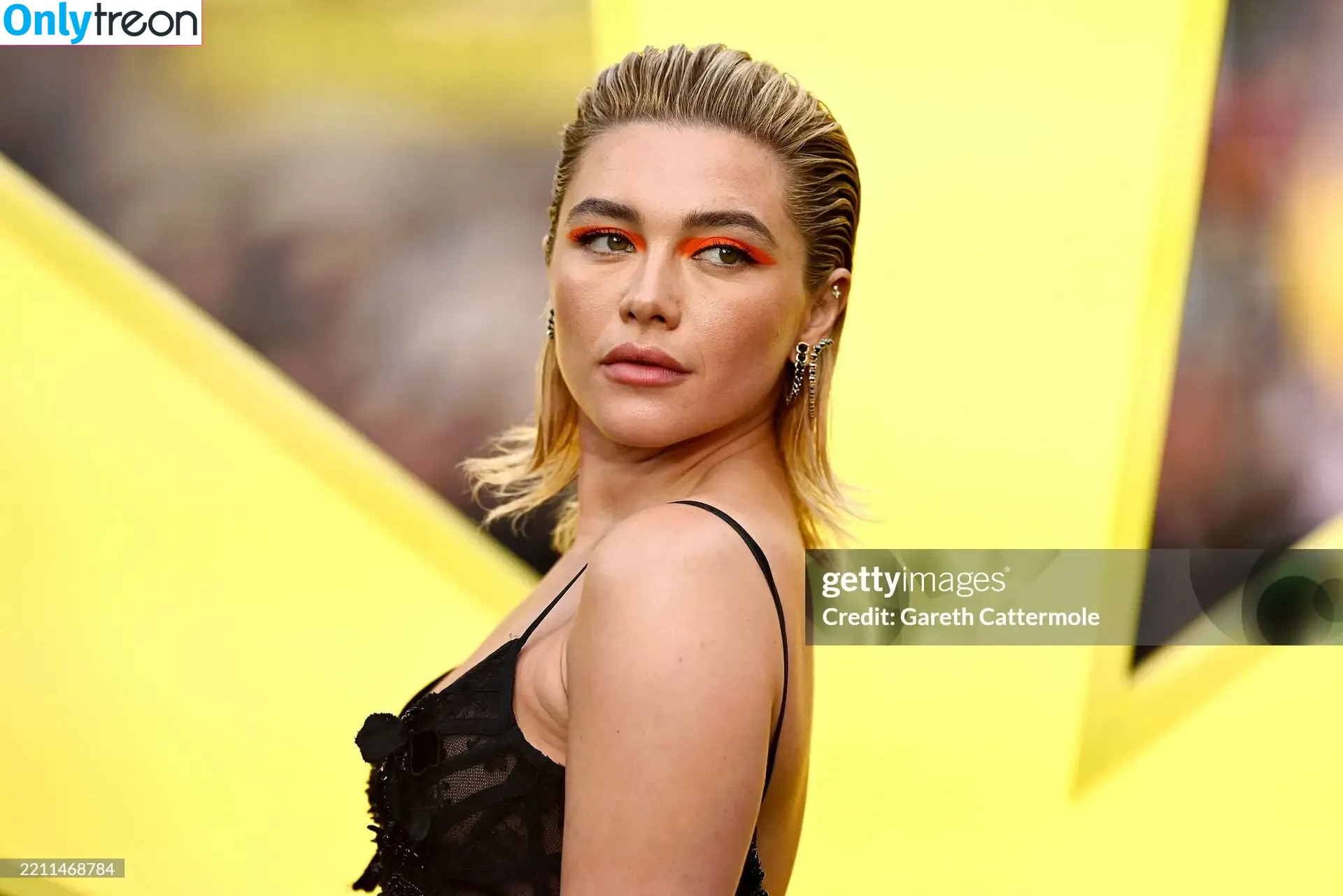 Florence Pugh nude photo #1920 (florencepugh)