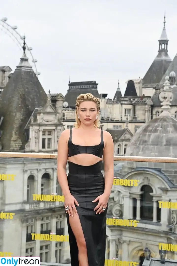 Florence Pugh голая photo #1949 (florencepugh)