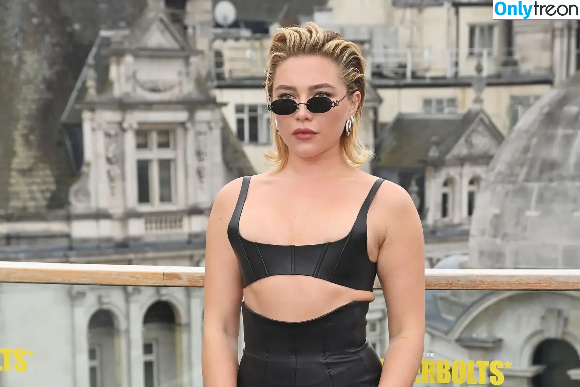 Florence Pugh nude photo #1967 (florencepugh)