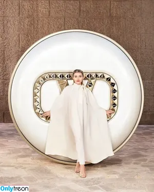 Florence Pugh / florencepugh nude photo #2176