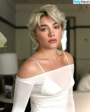 Florence Pugh / florencepugh nude photo #2203