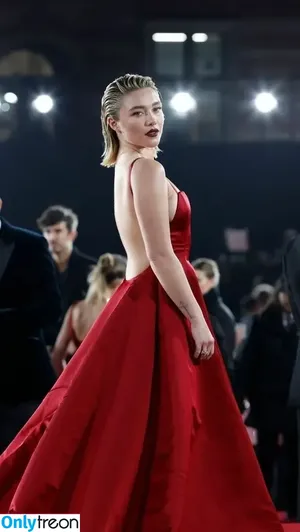 Florence Pugh / florencepugh nude photo #2230